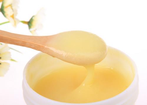 蜂王浆,护肝养肝好帮手!